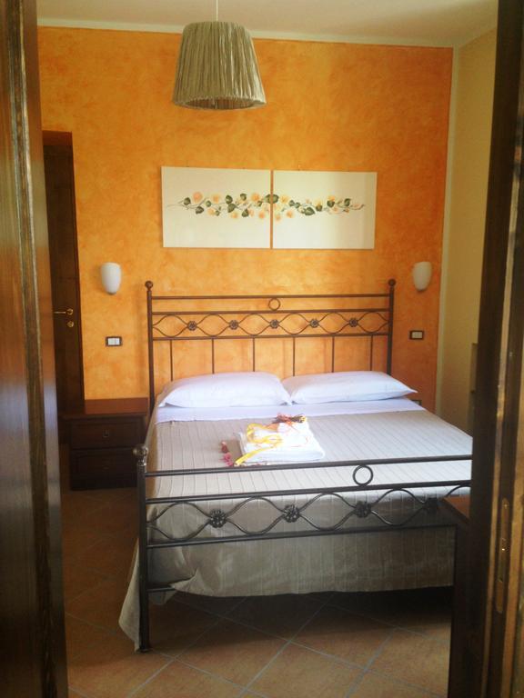 Al Casale Dei Nonni Bed & Breakfast Laureana Cilento Exterior foto