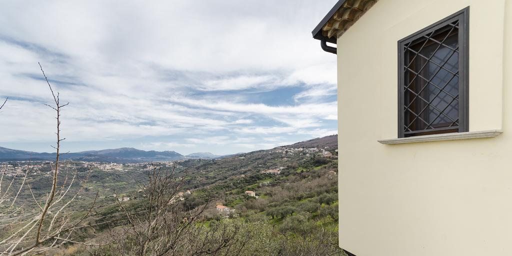 Al Casale Dei Nonni Bed & Breakfast Laureana Cilento Exterior foto