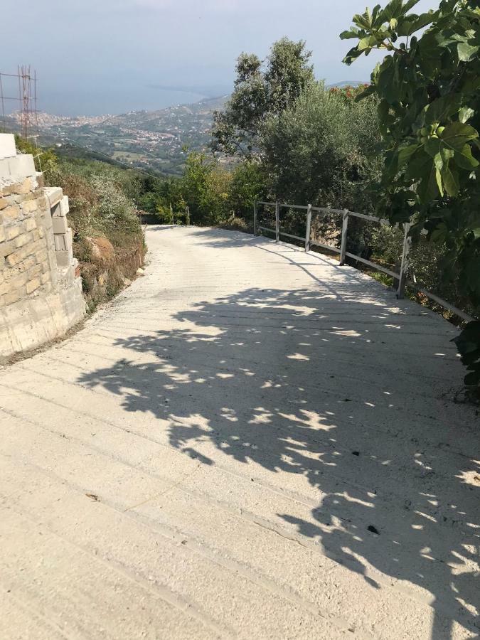 Al Casale Dei Nonni Bed & Breakfast Laureana Cilento Exterior foto